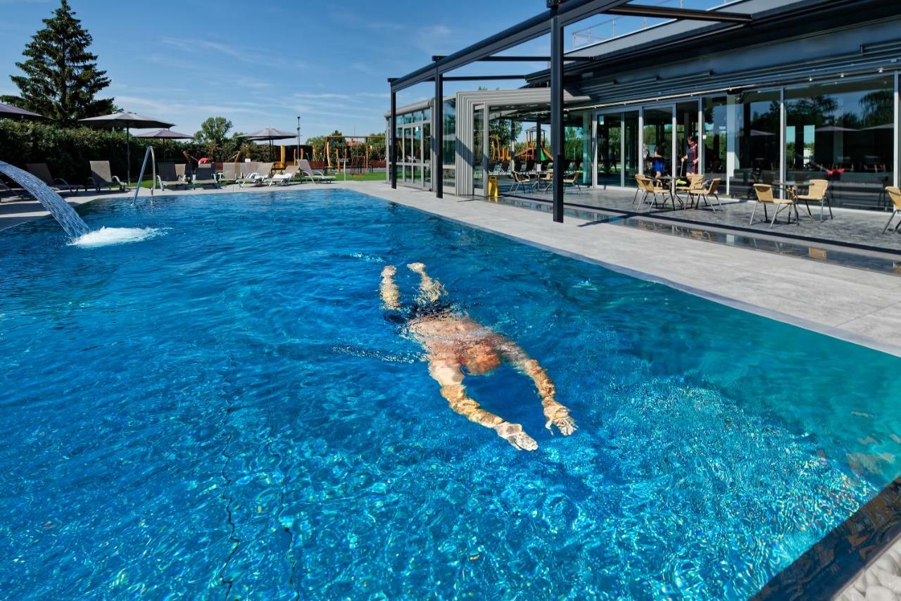 Hotel Aura Design & Garden Pool 3*