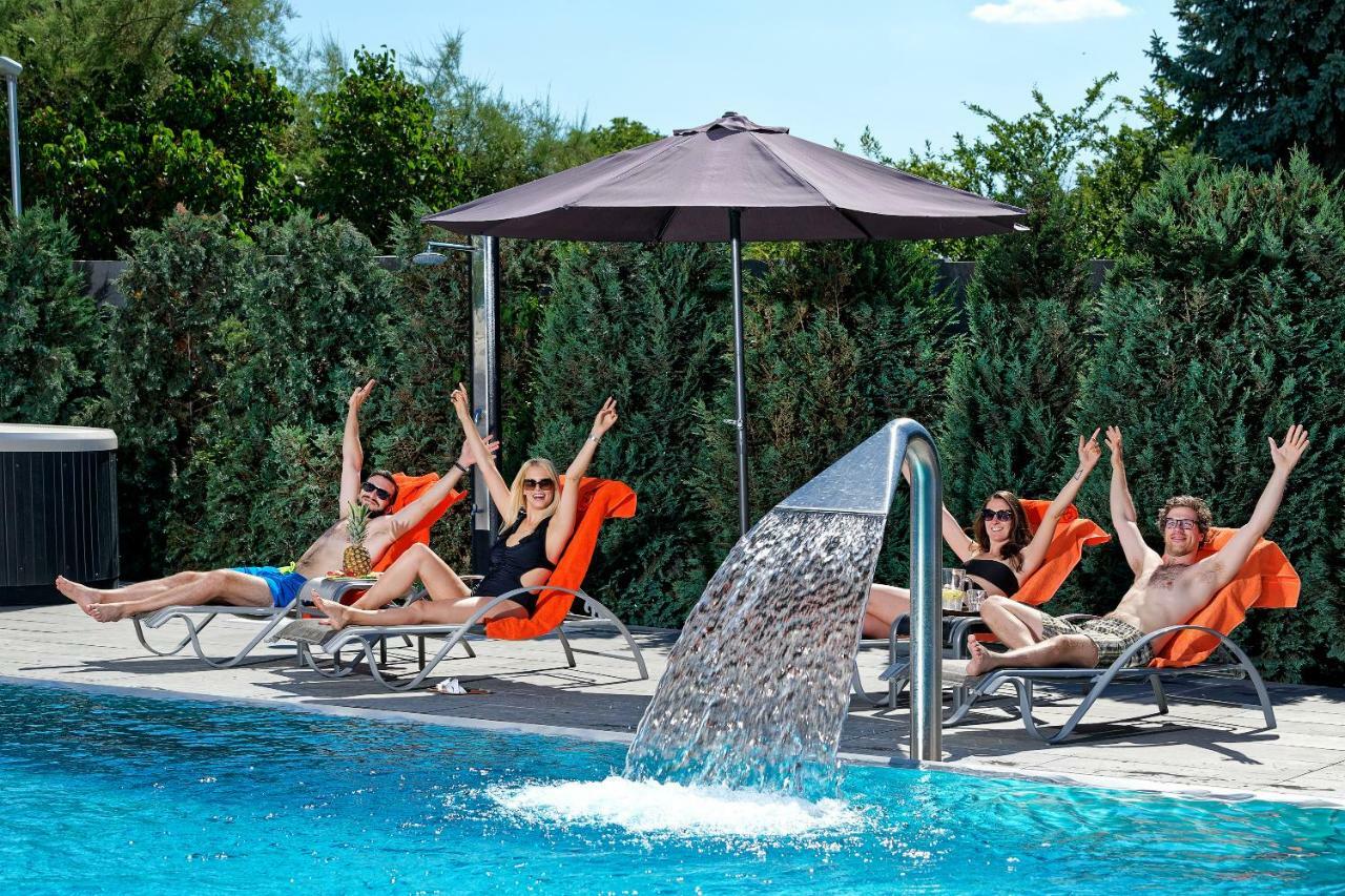 Aura Design & Garden Pool Hotel 3*