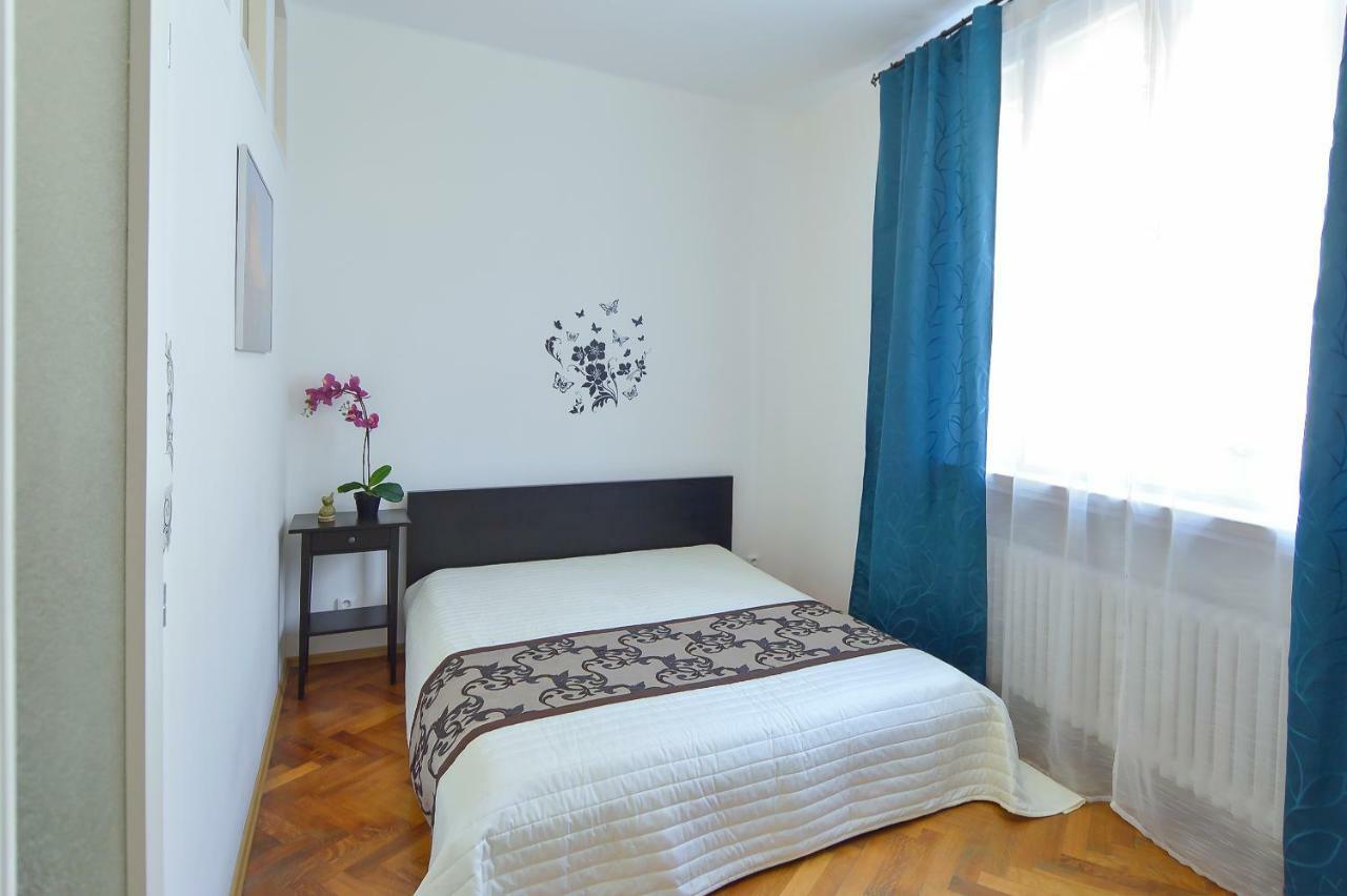 Modern Navratilova Ii Appartement
