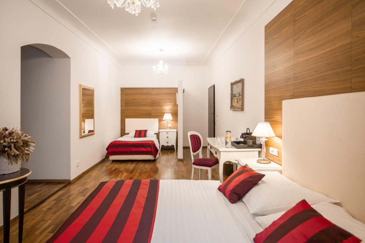 Little King U Malvaze 4* Prag
