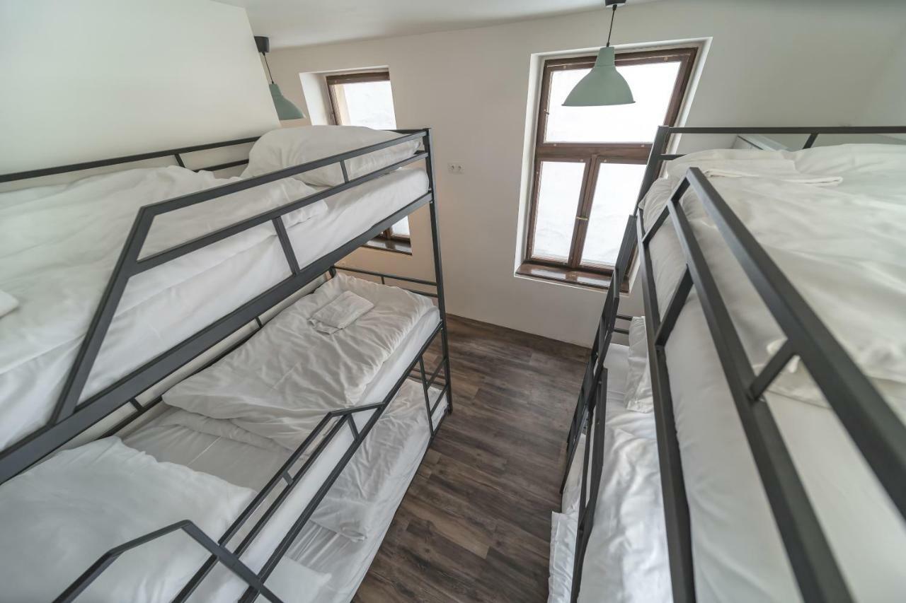 Orange Hostel *