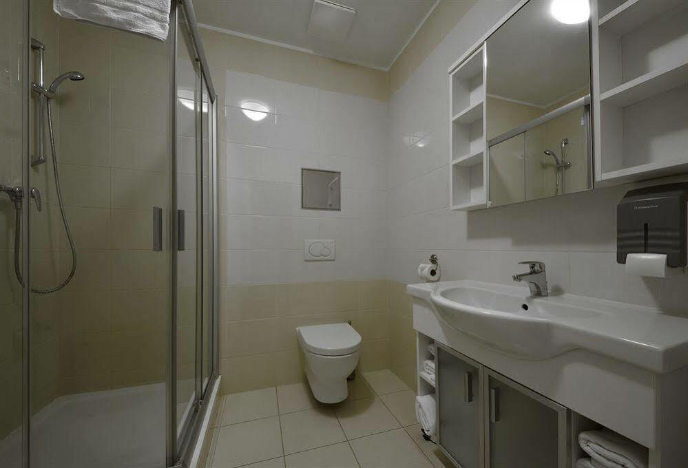 Downtown Kodanska Apart Otel Prag