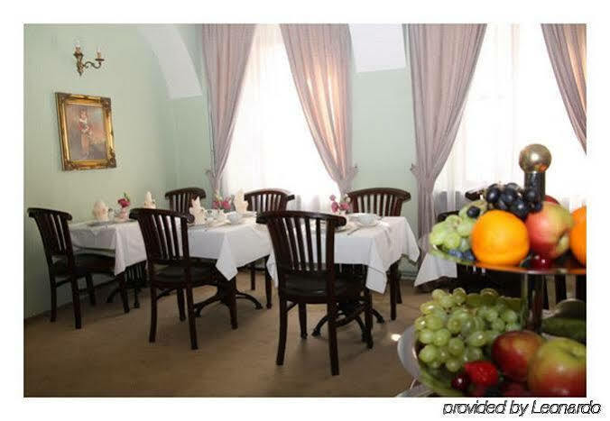 Otel Golden Age Prag