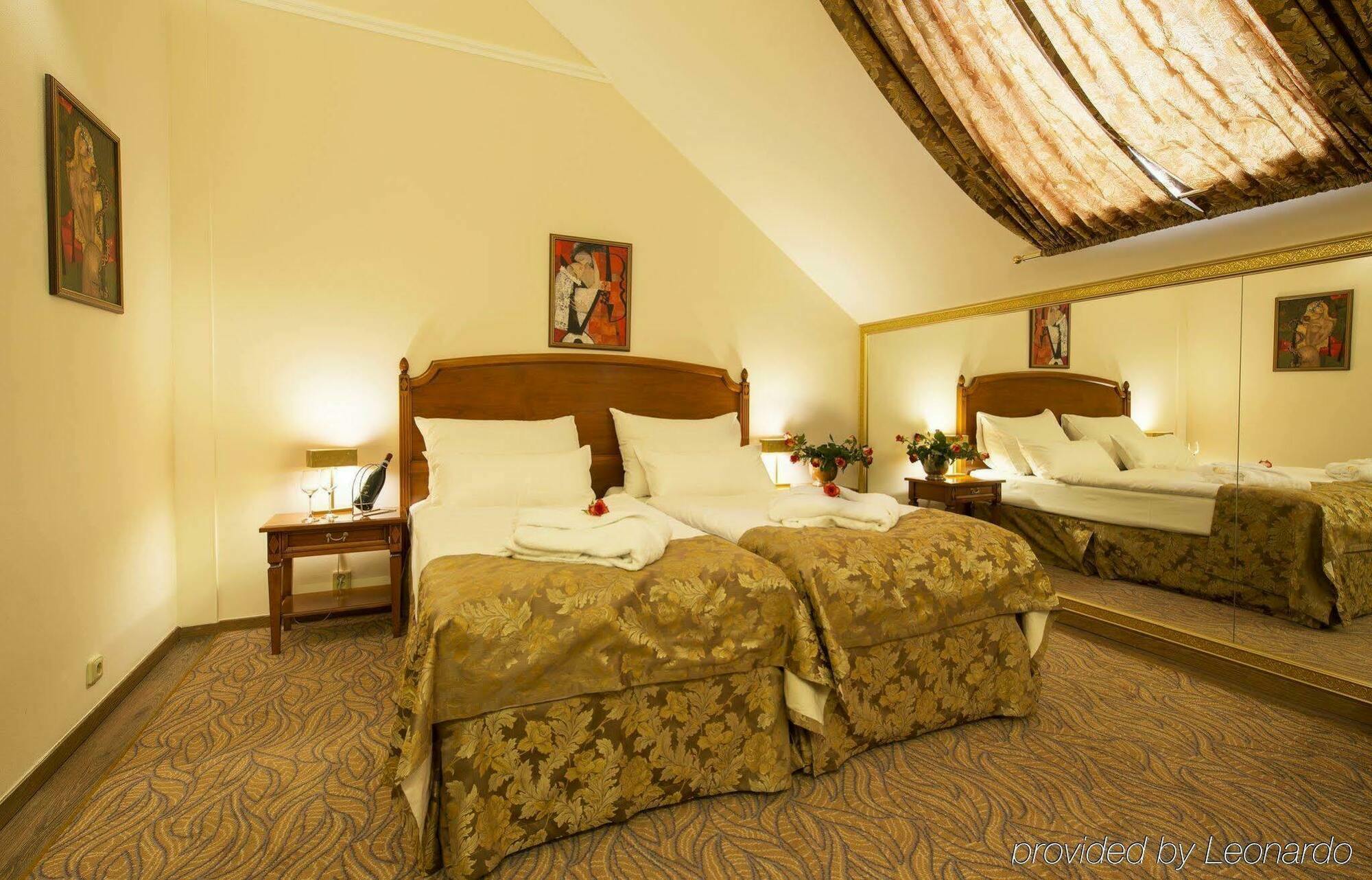 Otel Boutique Seven Days 4*