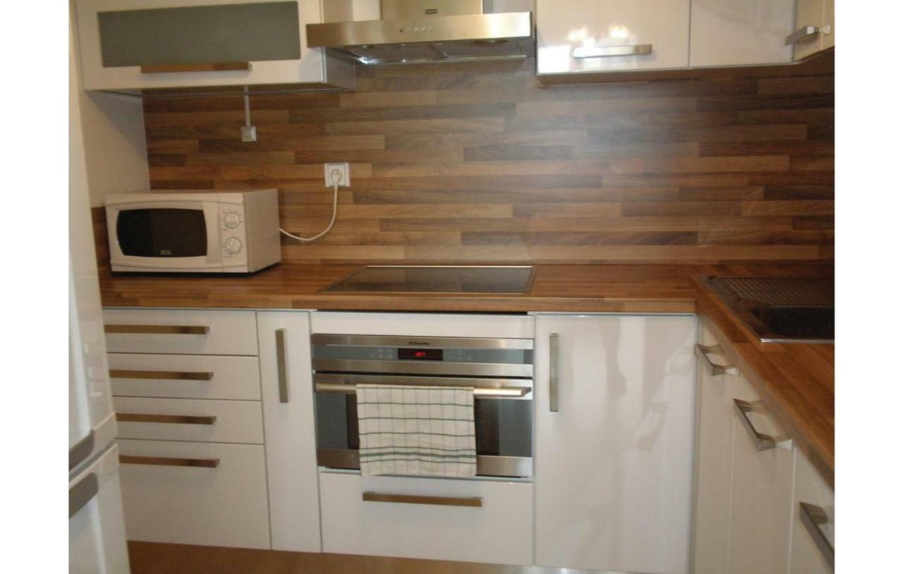 Apartment Italska Prague