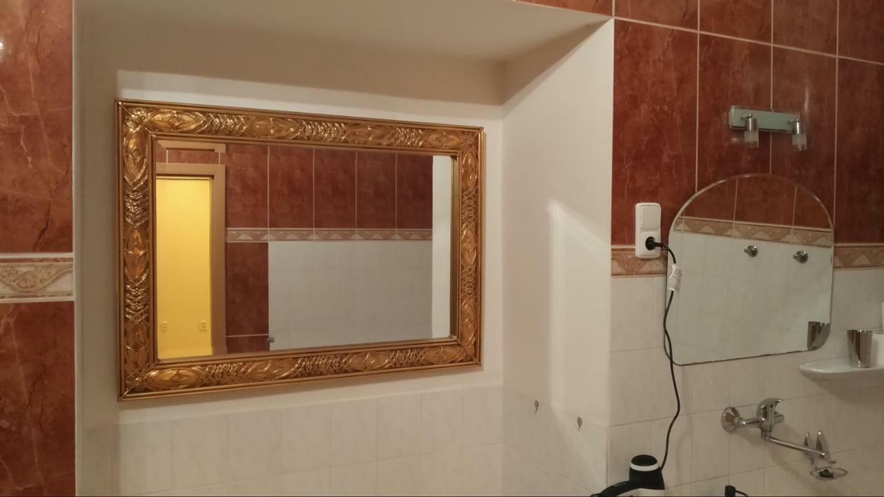 Ruzova Spot Apartment *