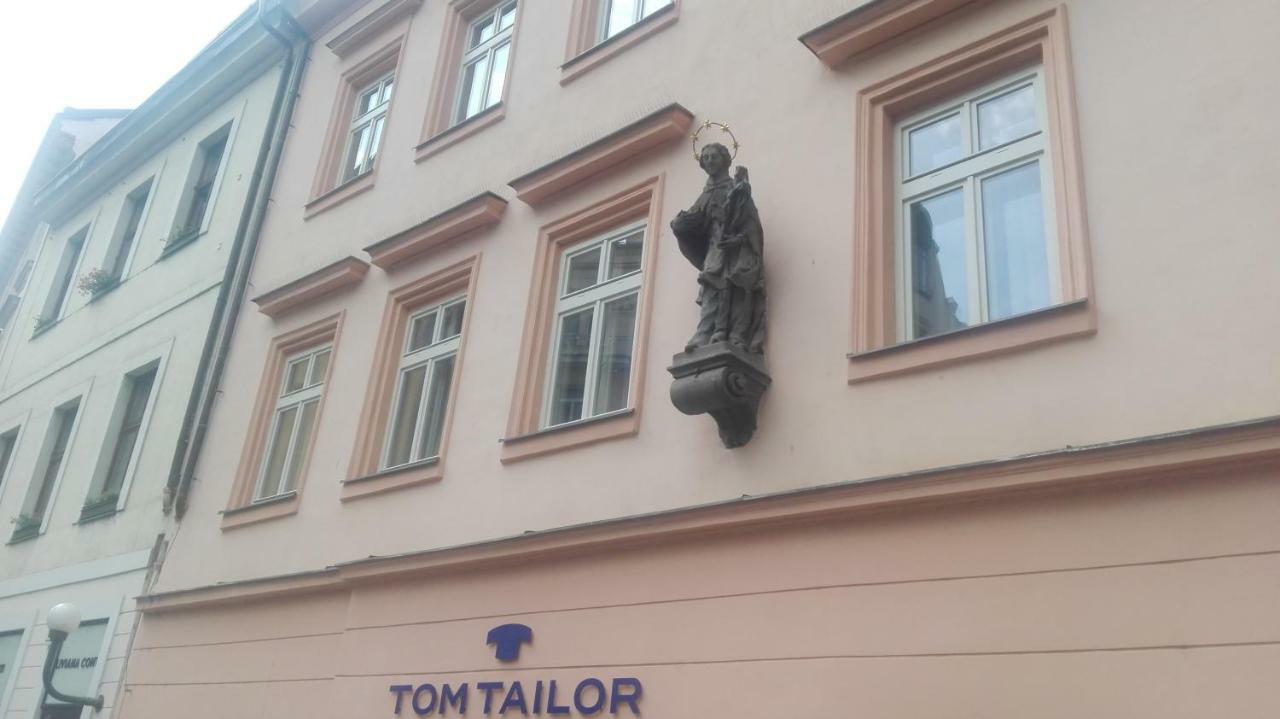 Jakubska 676 * Praga