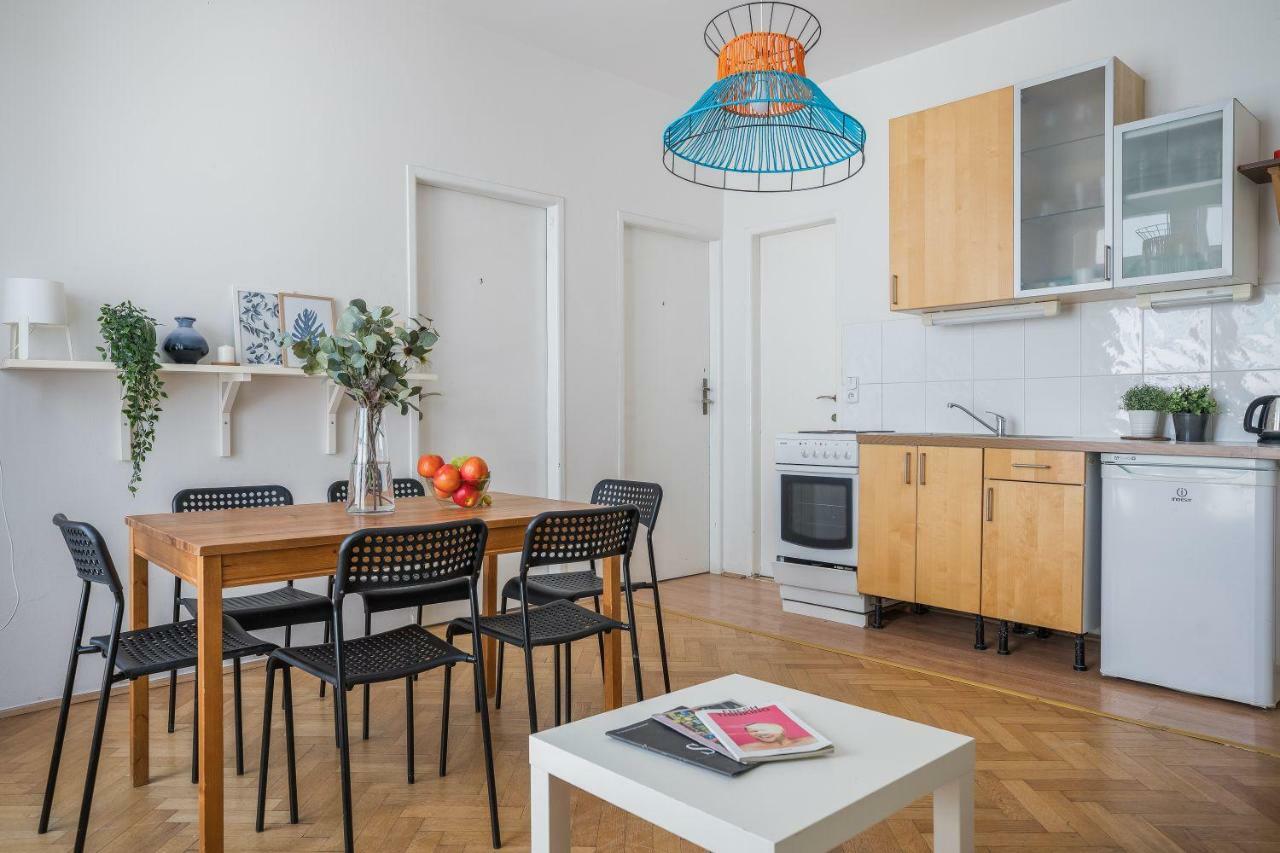 Appartement Stepanska 36 *