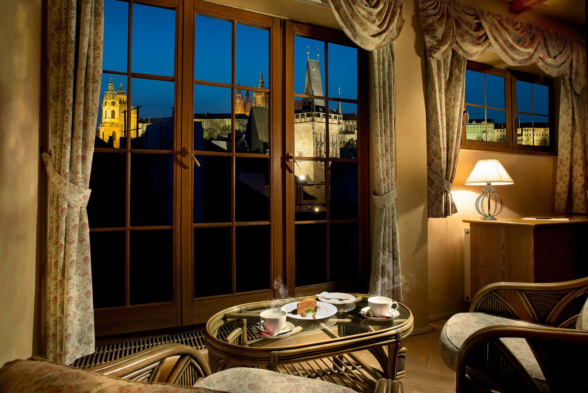 Hotel At The Golden Scissors Prague