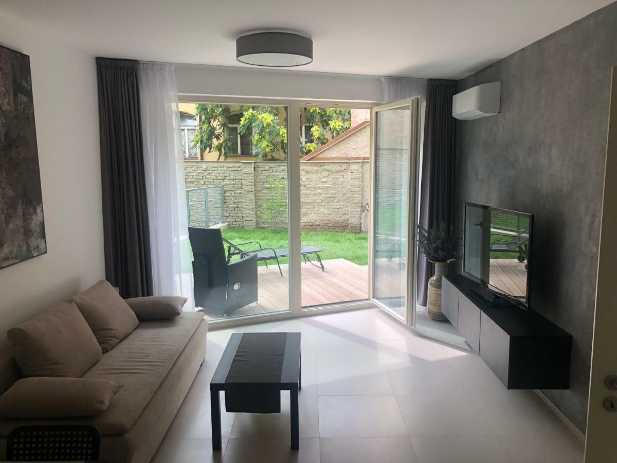 Apartment Luxury With Private Garden *