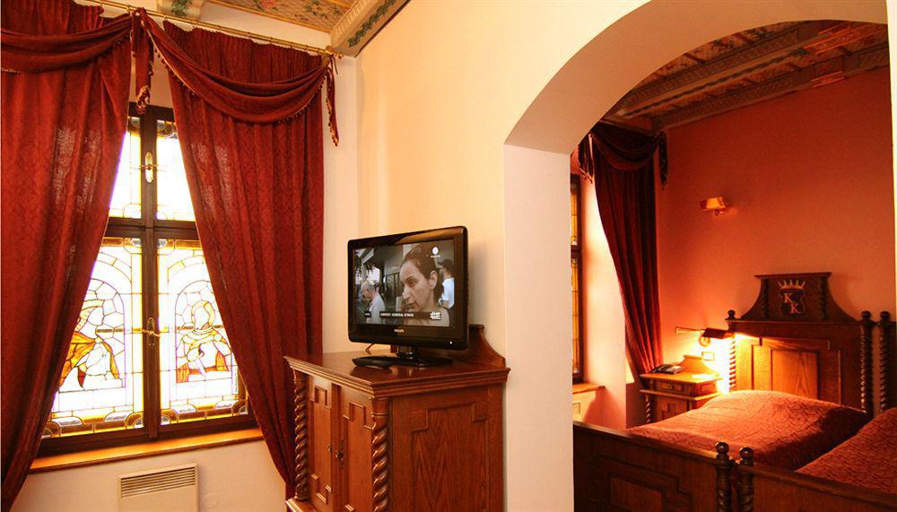 The King Charles 4*