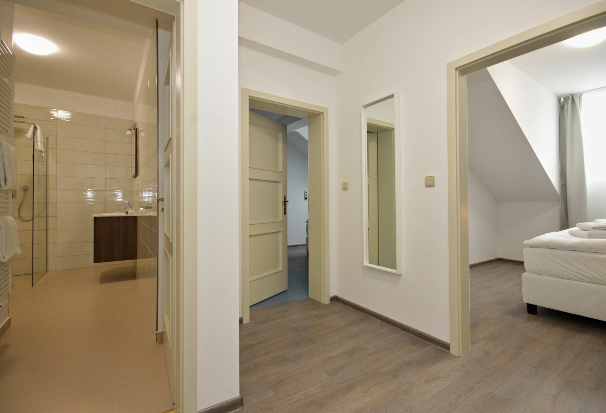 Alveo 4* Prague