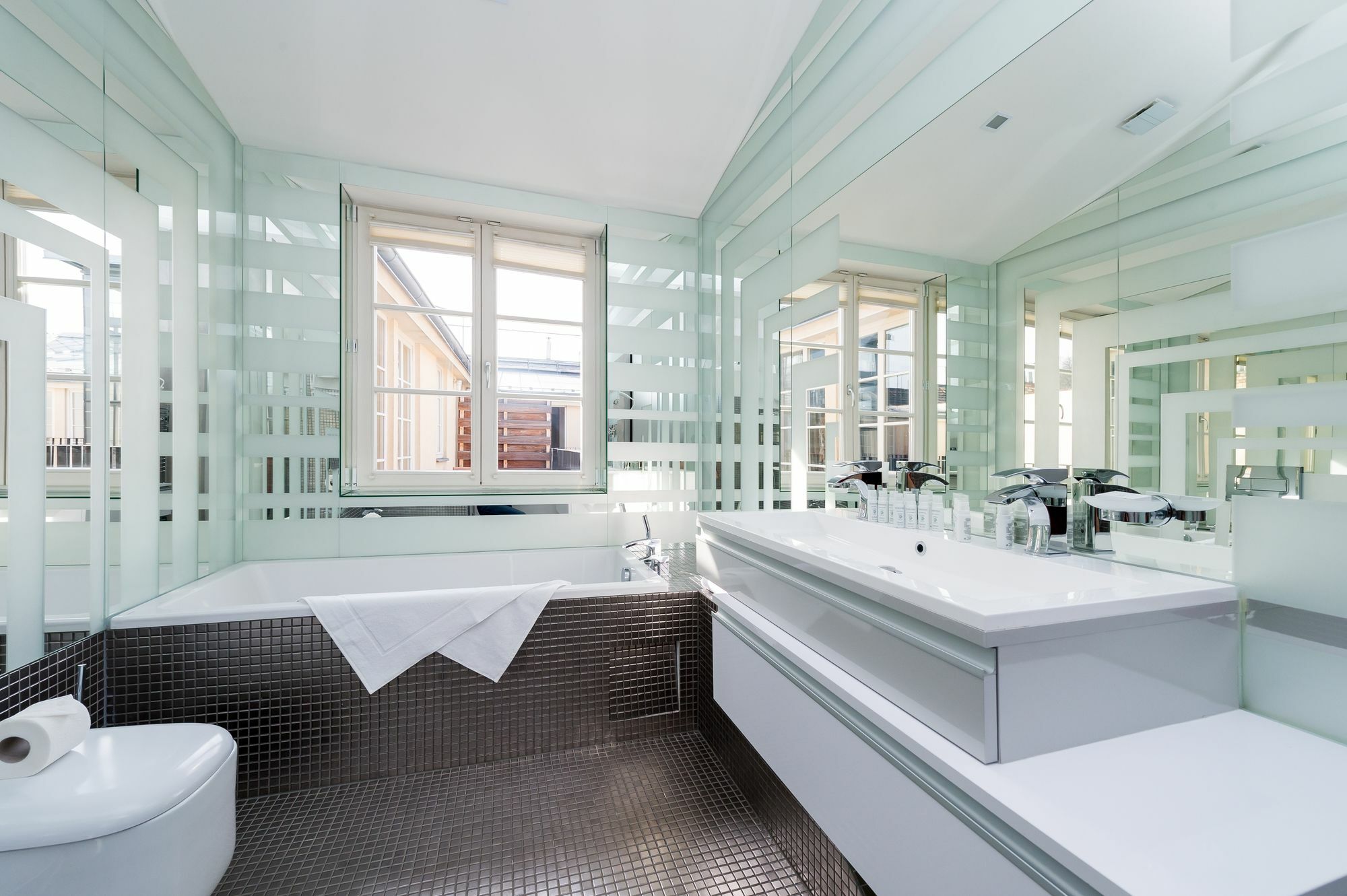 Empirent Mala Strana Apartment Prague