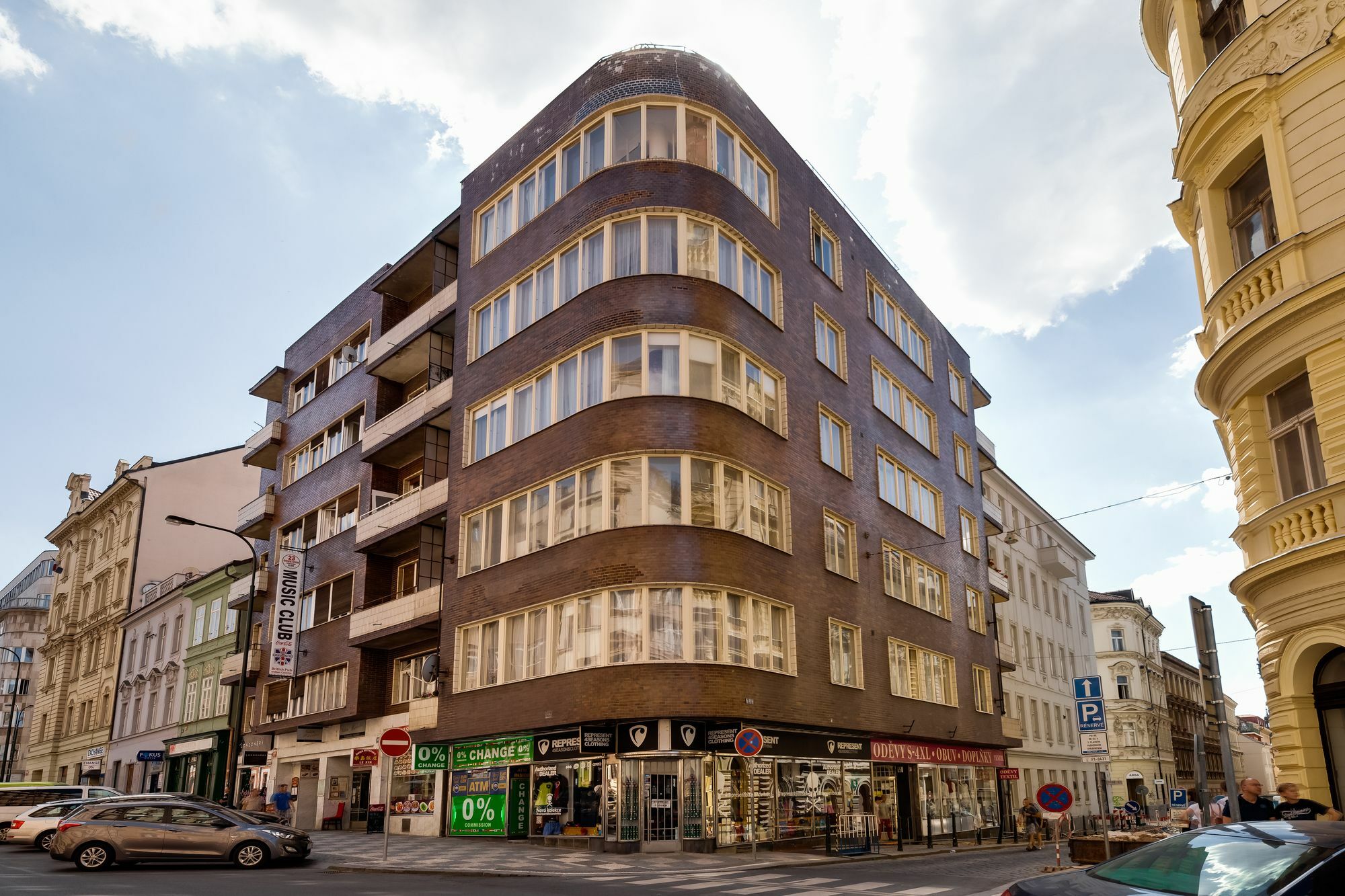 Center * Prague