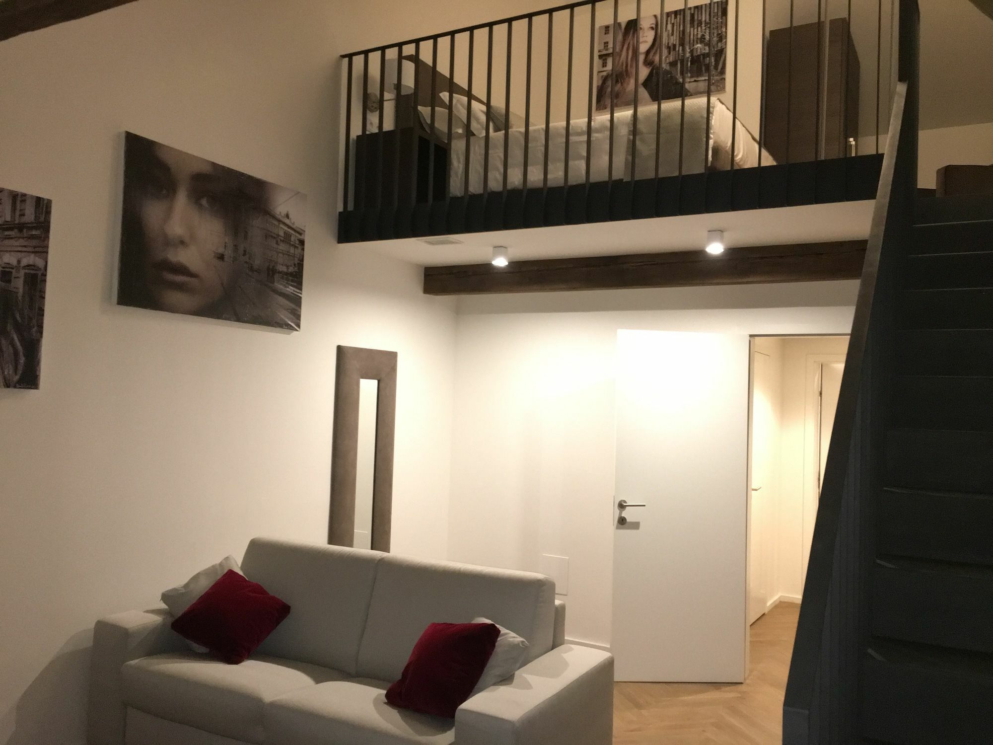 Limehome Halkova Prague