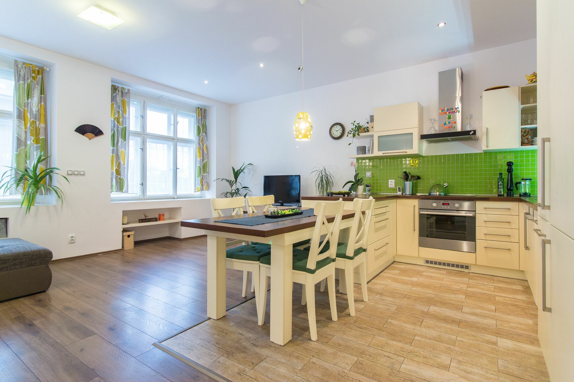 Cosy Modern In Vinohrady By Easybnb * Prague