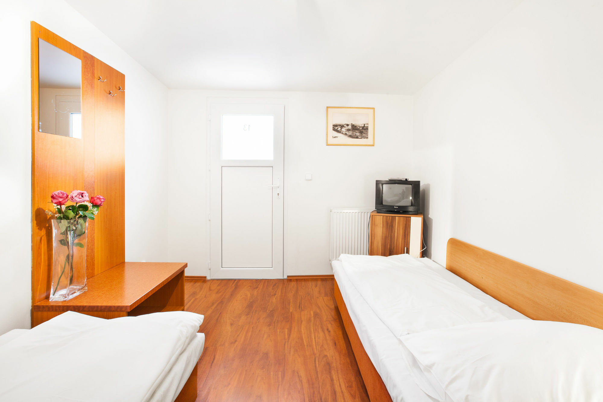 House Zizkov 3*