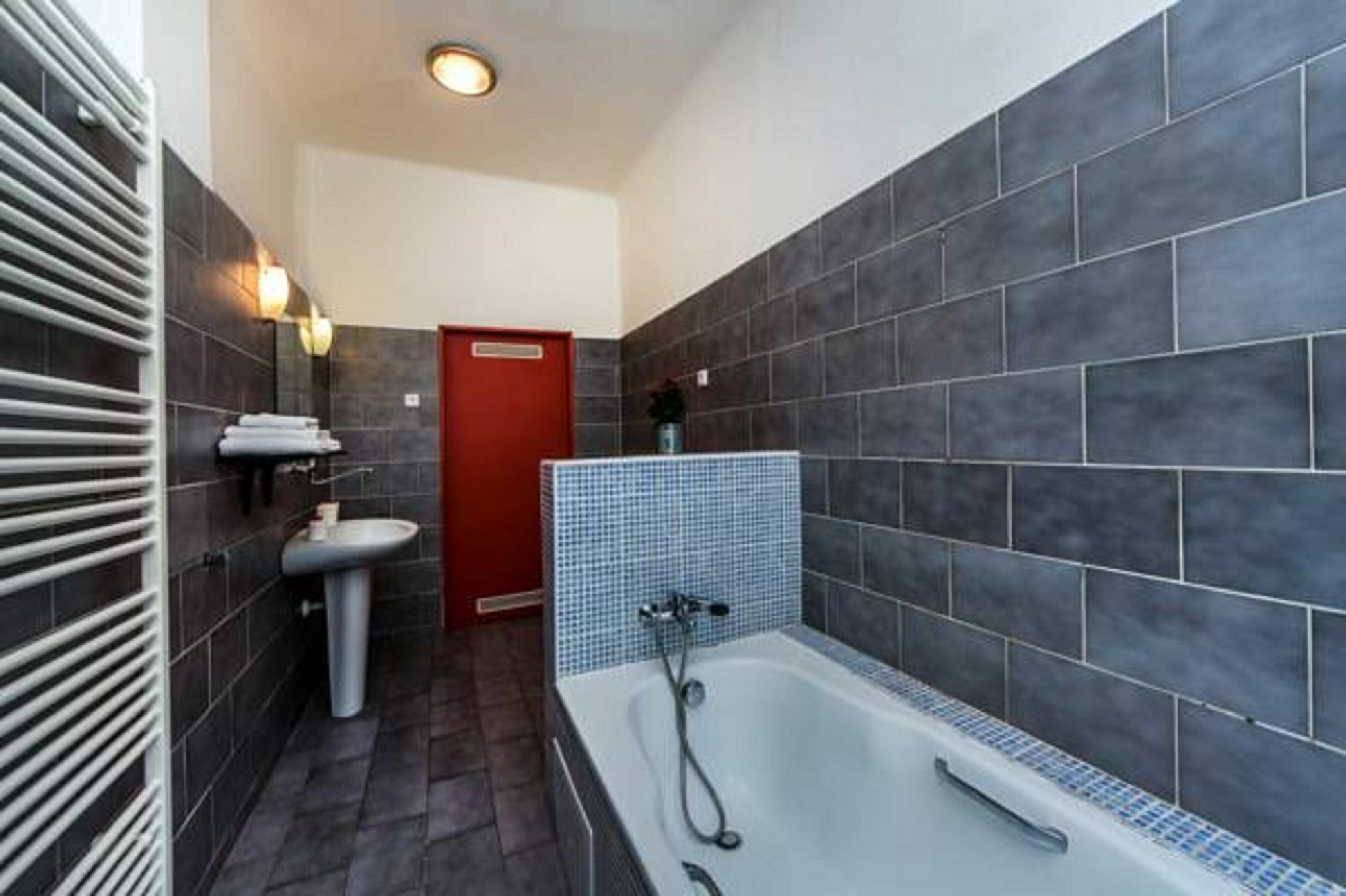 Welcome Aparthostel Hotel 2*