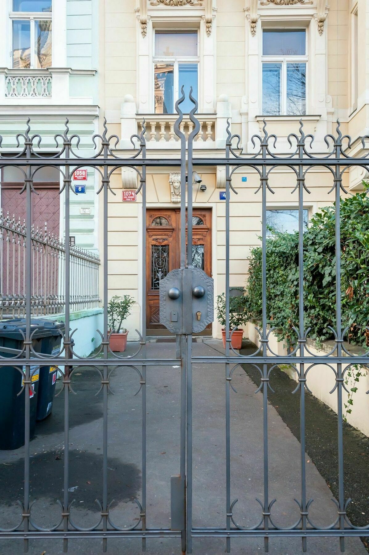 Na Smetance Apartment