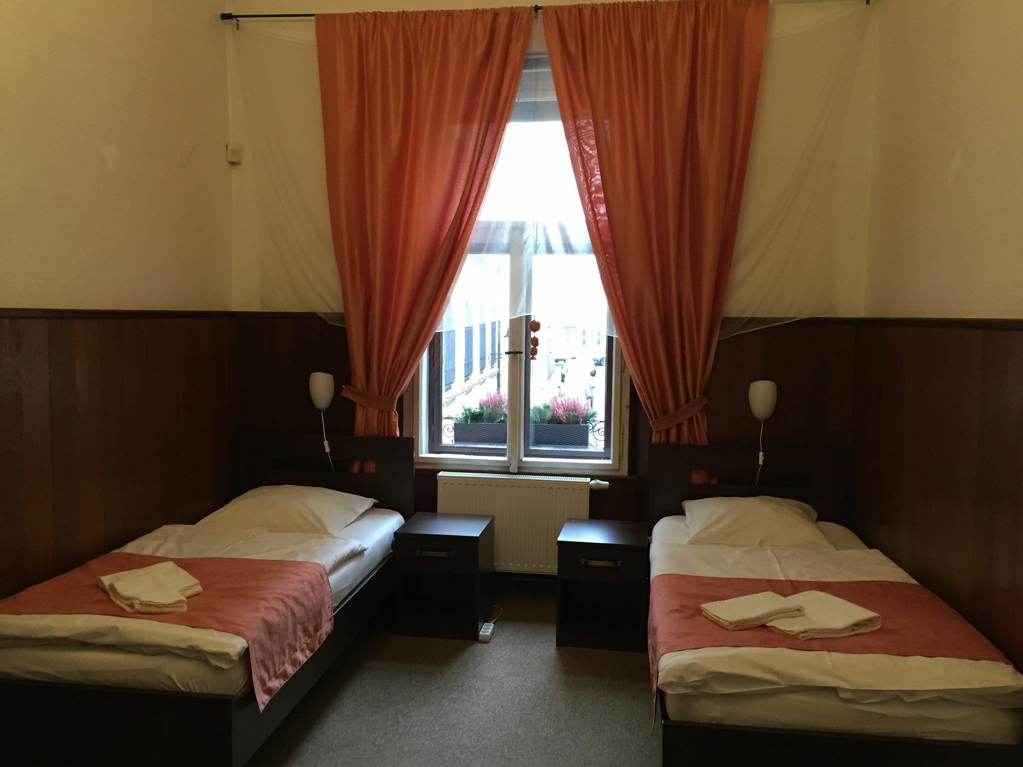 Couette-café Old House 3*