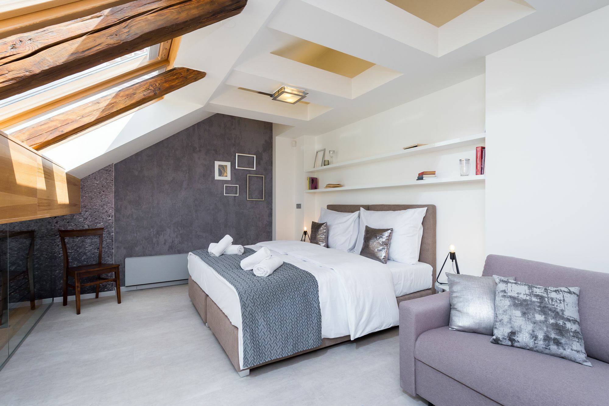 Empirent Wenceslas Square Apartment