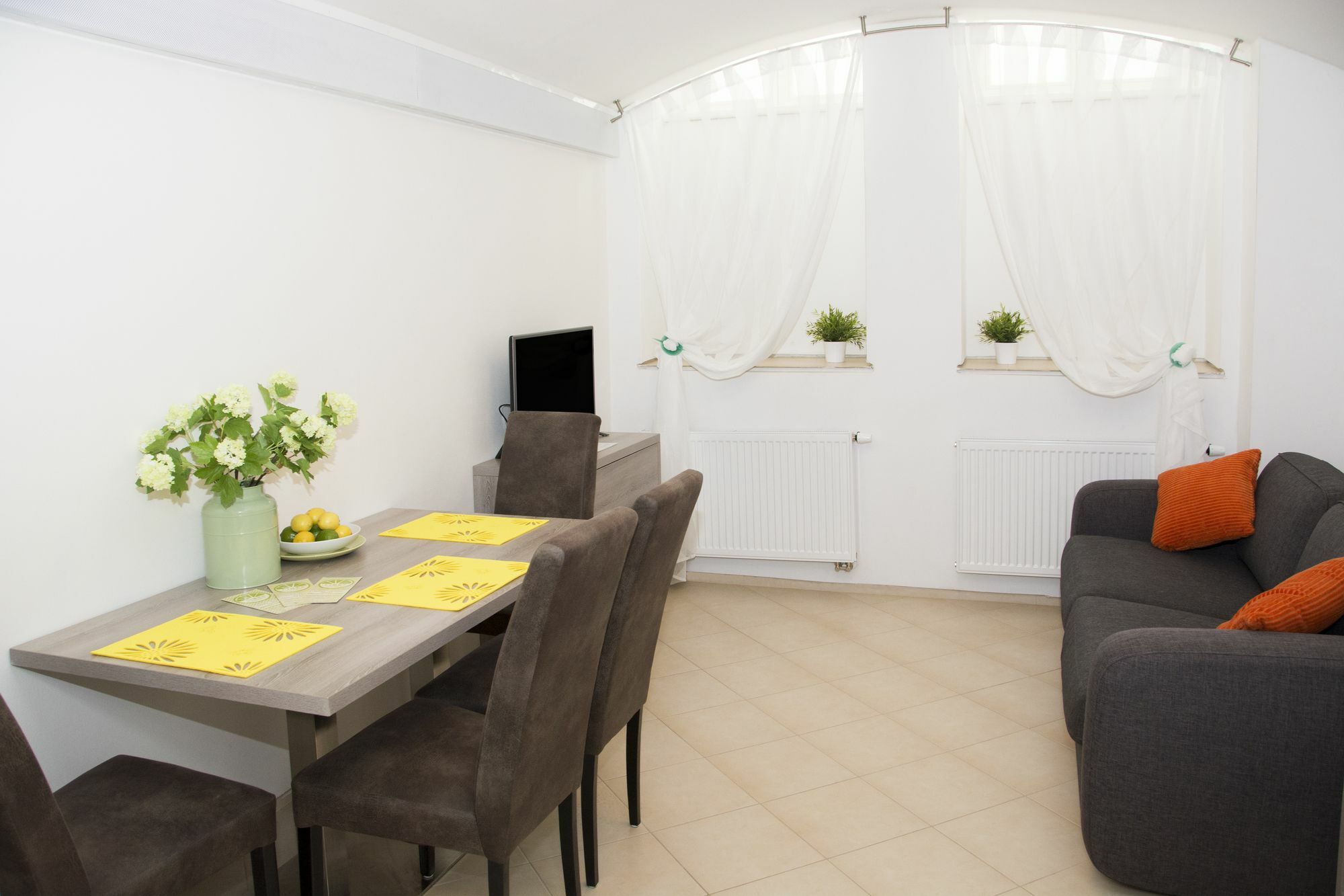 Limes Aparthotel 4*