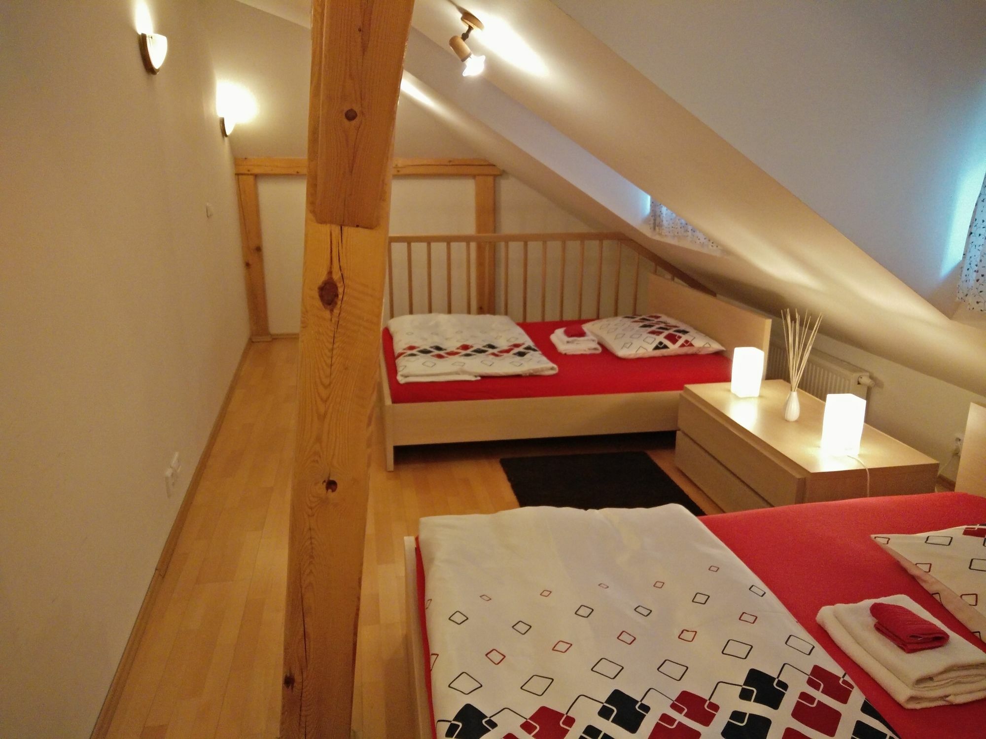Tynska 7 *