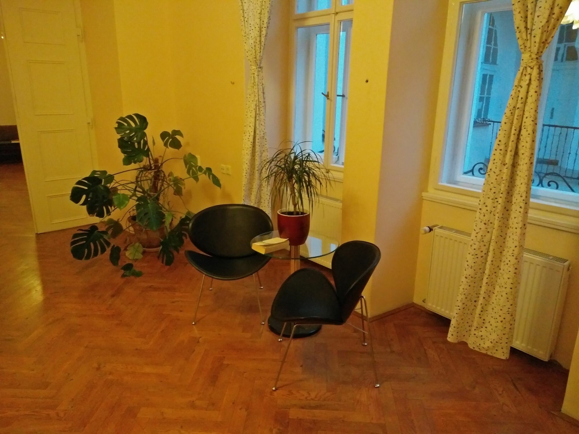 Apartment Tynska 7 *