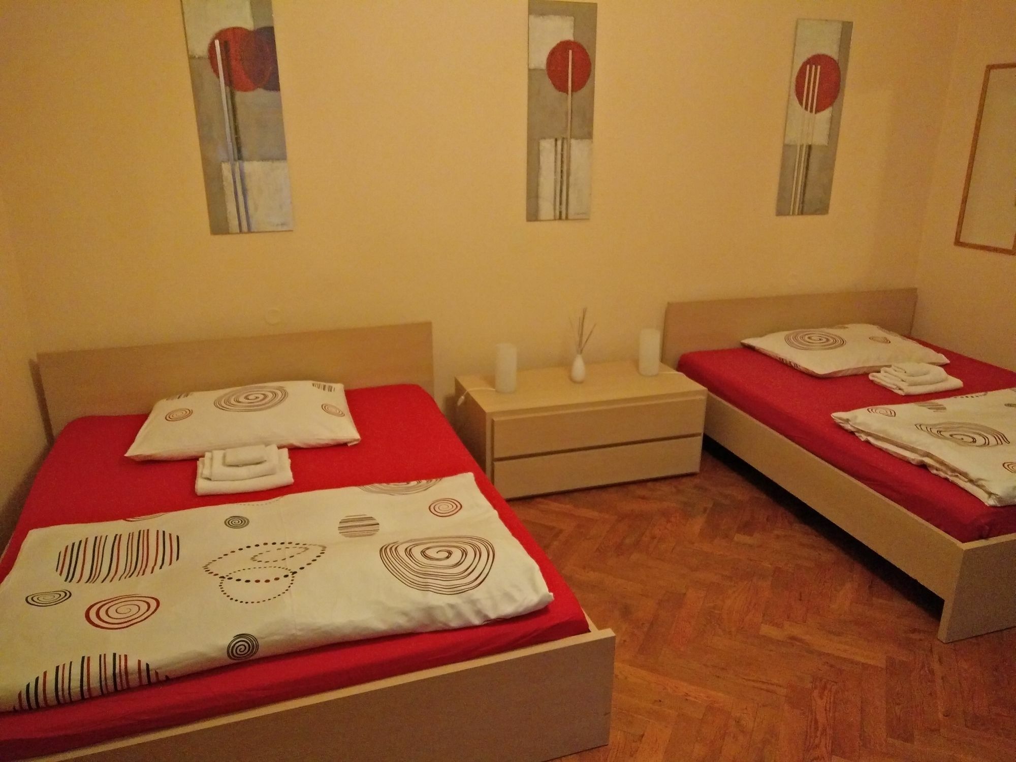 Tynska 7 * Prague
