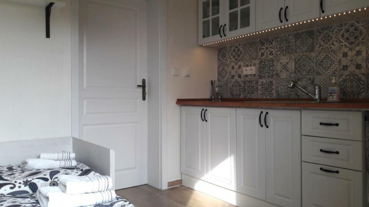 Sun Terrace Studio / Studio Slunecni Terasa Homestay Prague