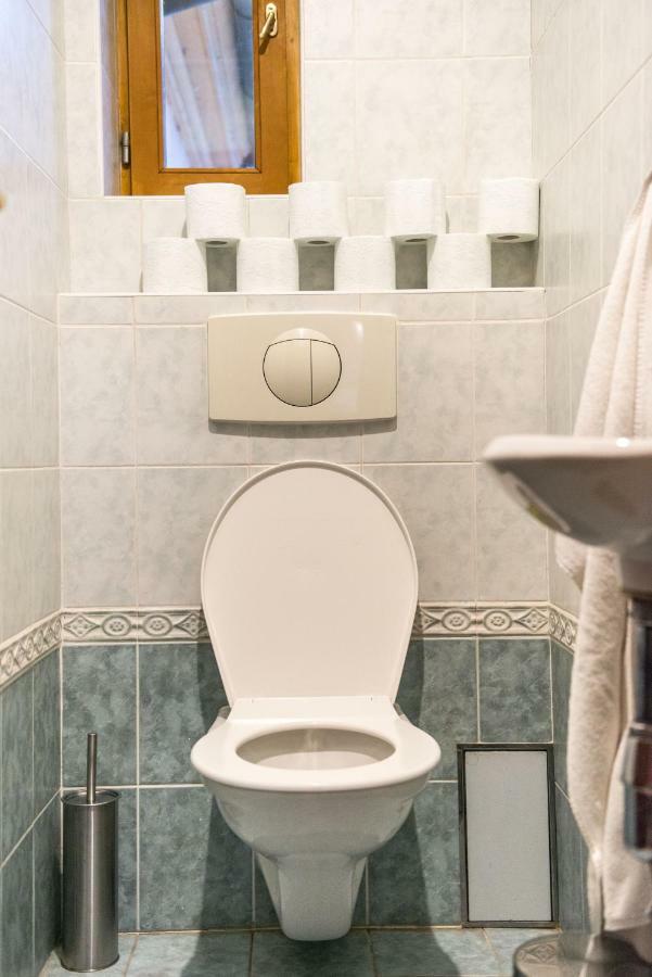 Apartment Spacious And Quiet Attic Flat In Centre Prag