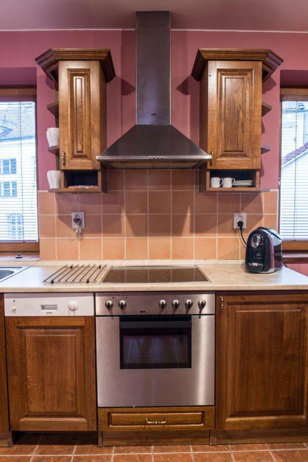 Apartment Spacious And Quiet Attic Flat In Centre