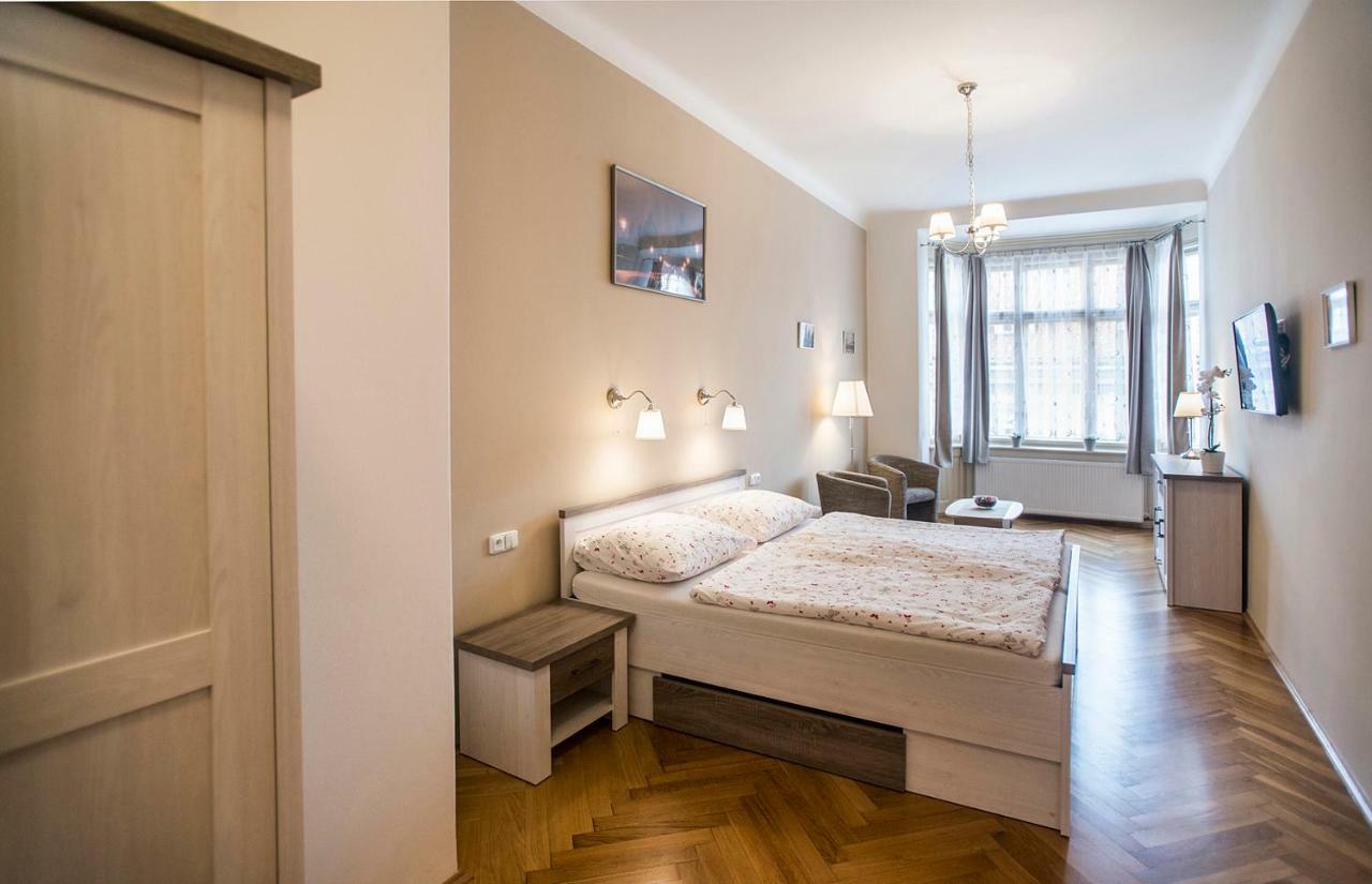Charles Iv Apartment Prague