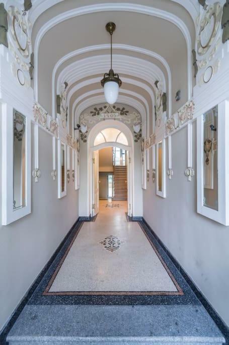 Outstanding In Center * Prague