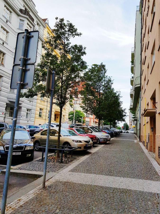 Apartamento Stylish A Few Steps From Metro Praga