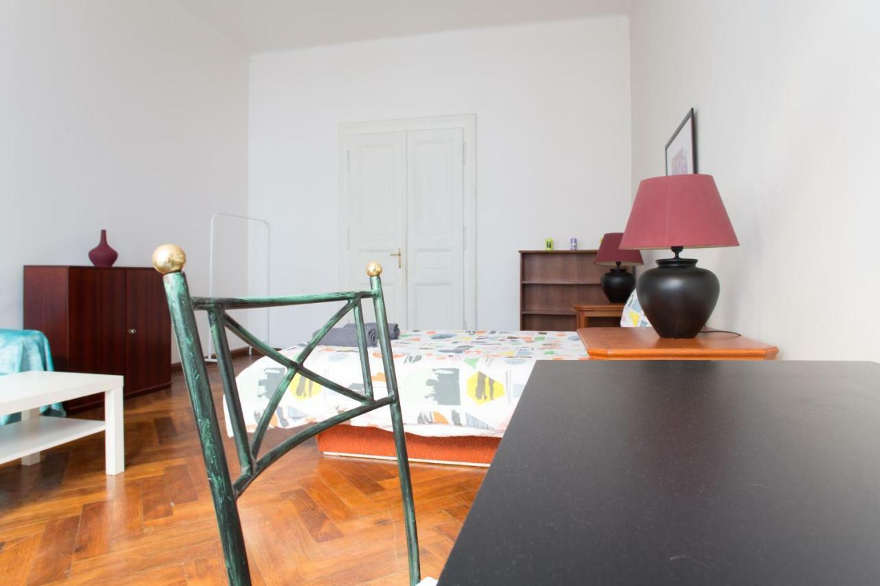 Apartamento By Namesti Miru