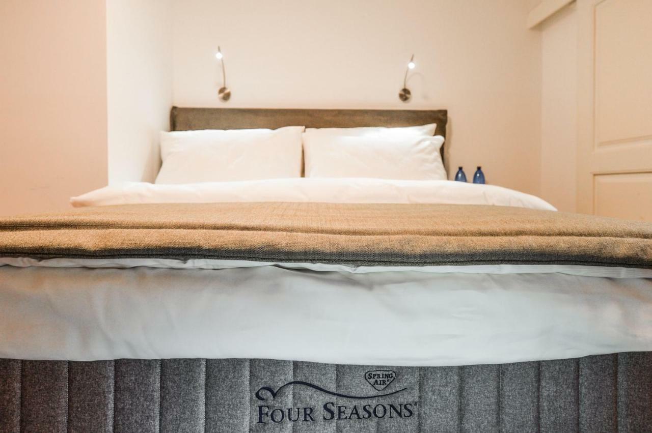 Apartment Romantic Near Charles Bridge *