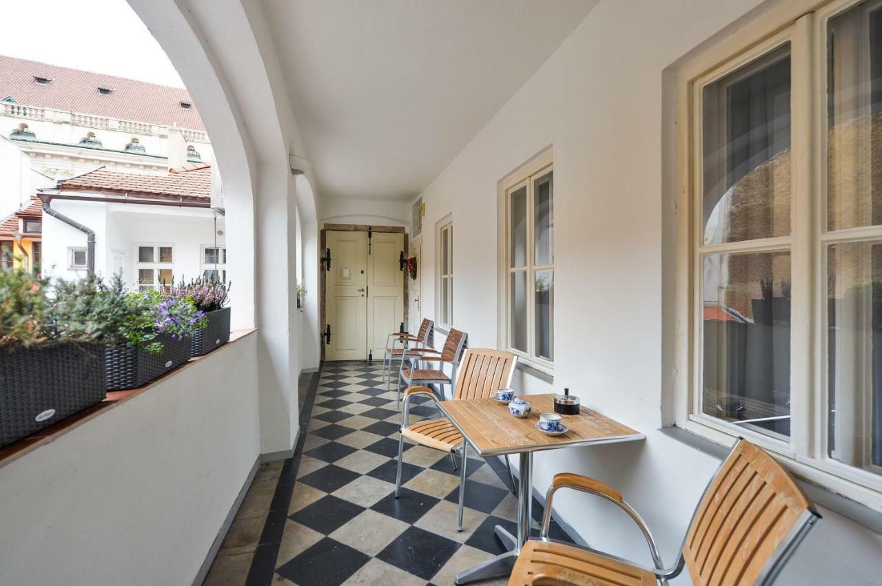 Romantic Near Charles Bridge Apartment
