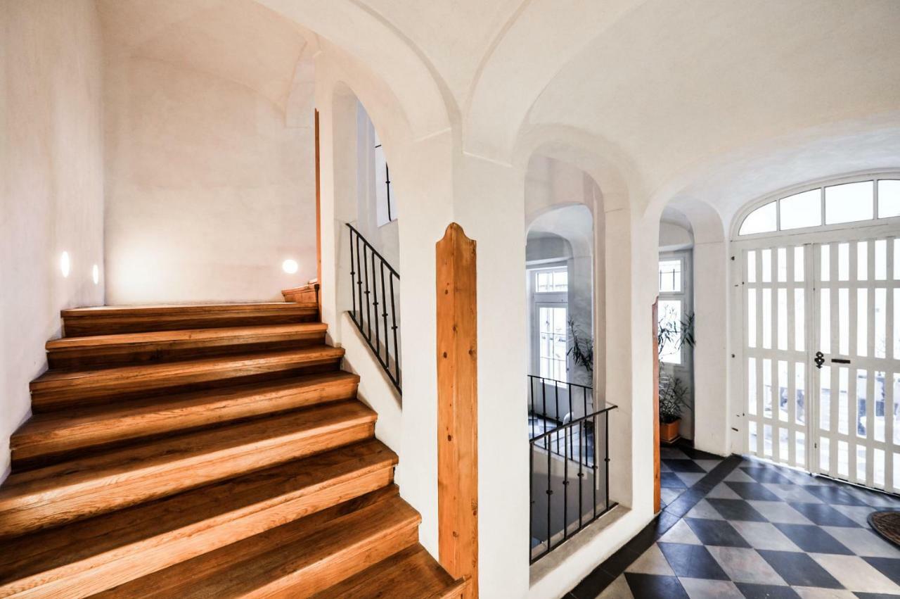 Apartment Romantic Near Charles Bridge *