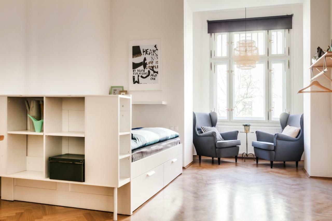 Trendy Local Apartment