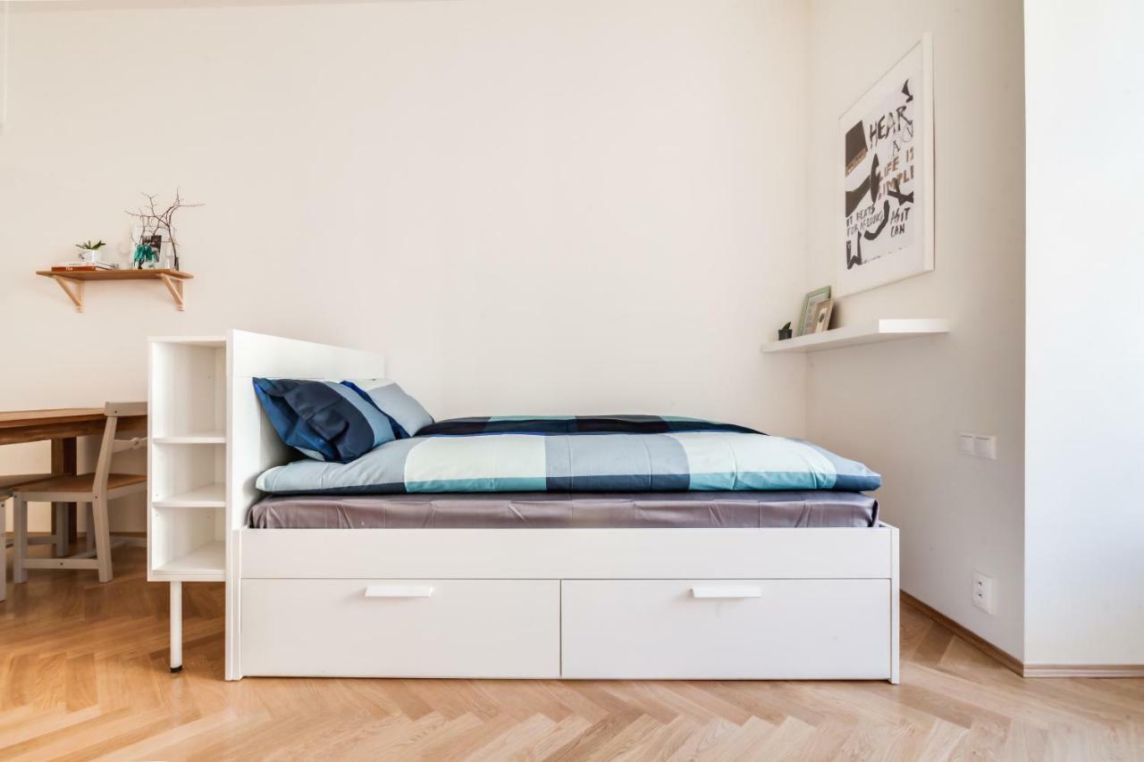 Apartment Trendy Local