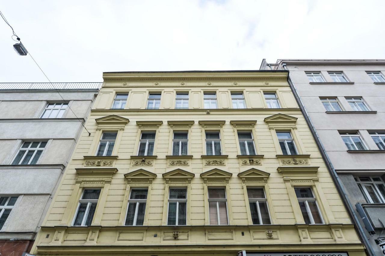 Vogue Near By Wenceslas Square Prague