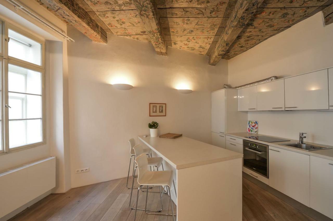 18th Century Baroque Appartement Prague