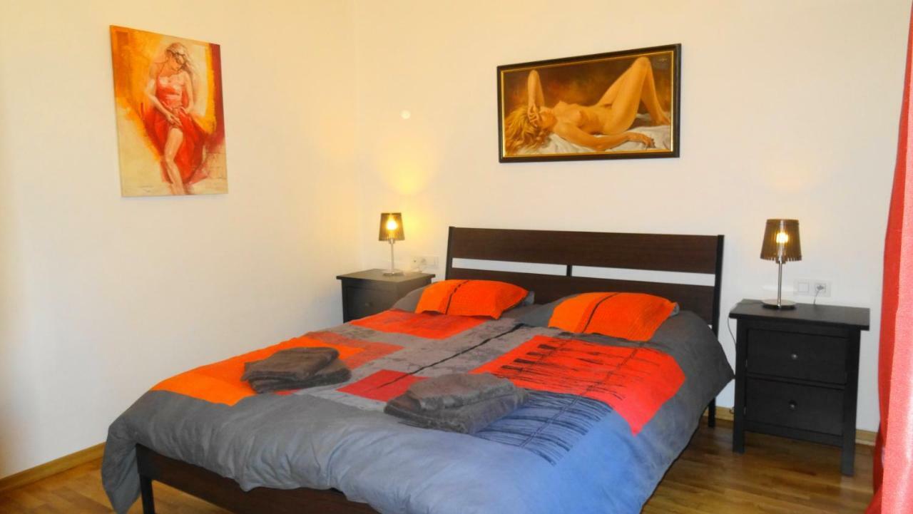 Four Seasons Platnerska Apartment *
