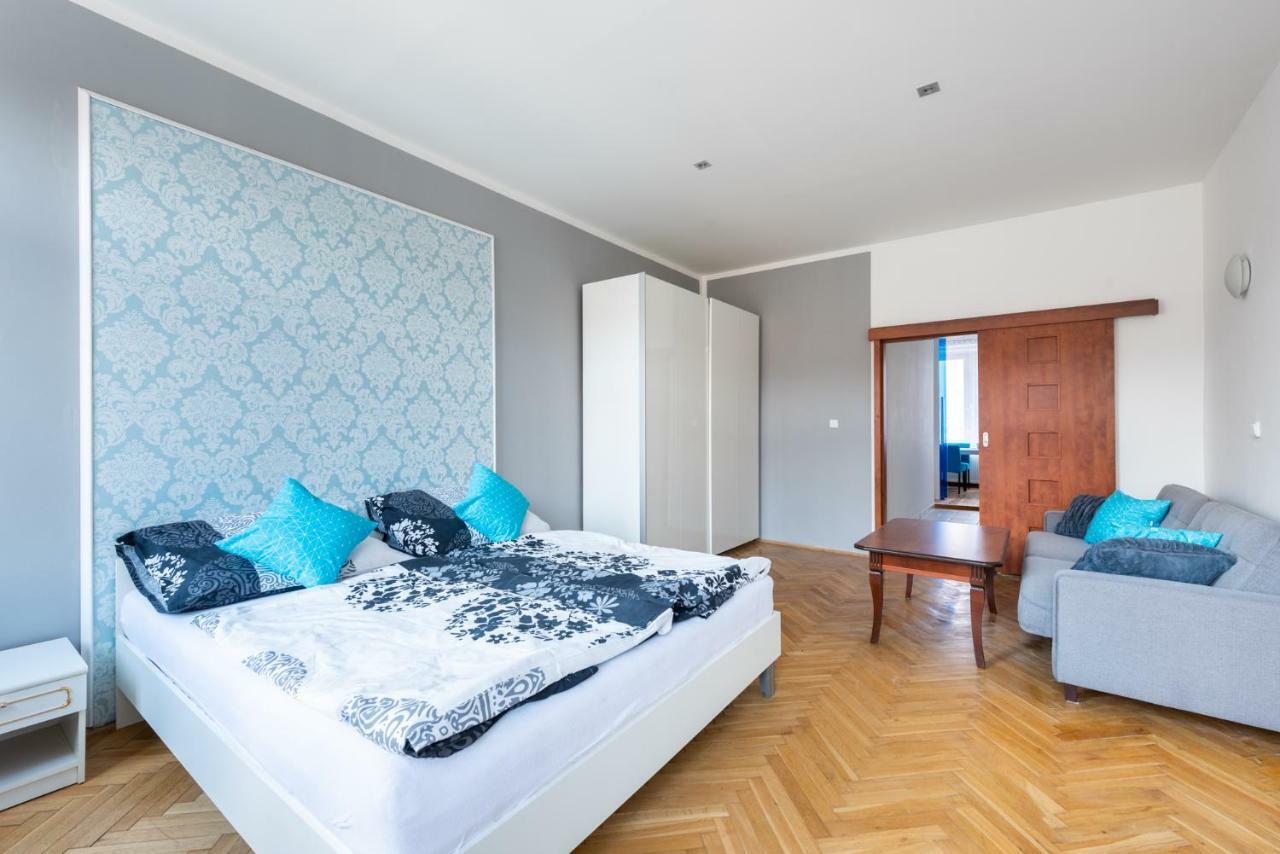 Bright Few Steps From Centre Appartement *