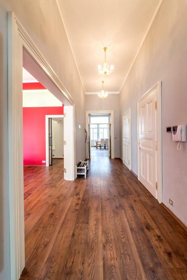 ✰downtown Grand - Old Town Location✰ Apartment *