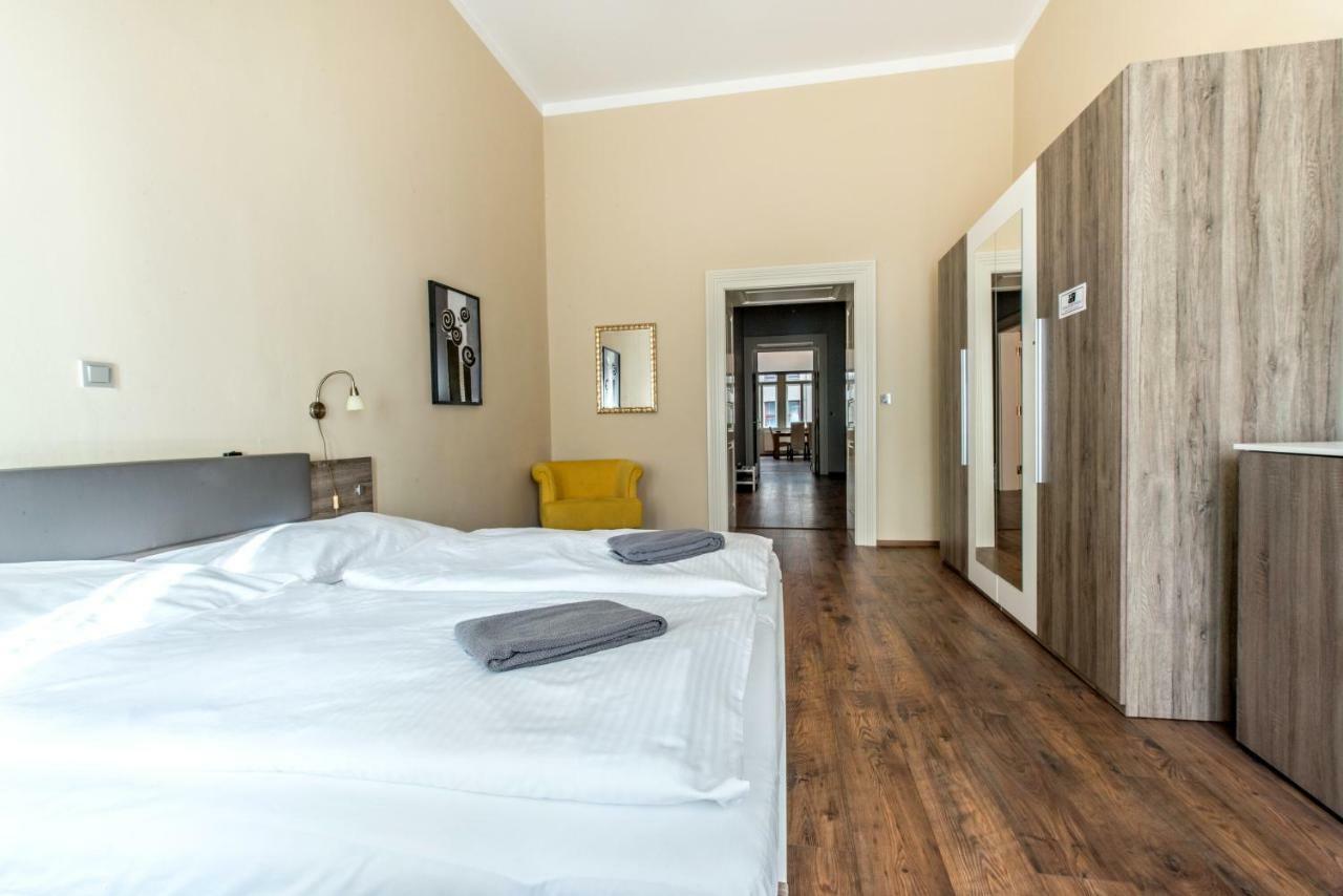 Apartment ✰downtown Grand - Old Town Location✰