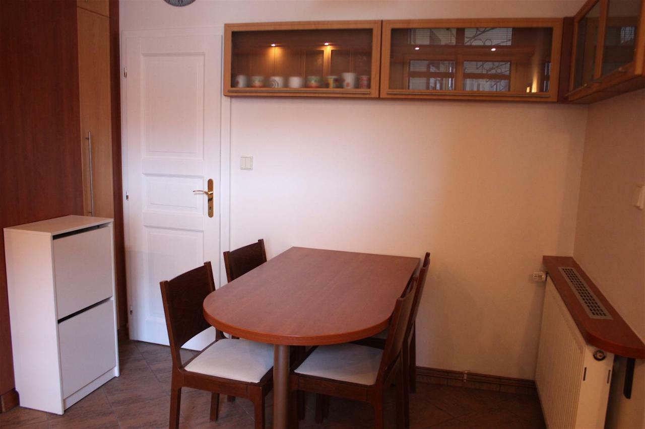 Spacious Charles Bridge Apt In The Heart Of Appartement