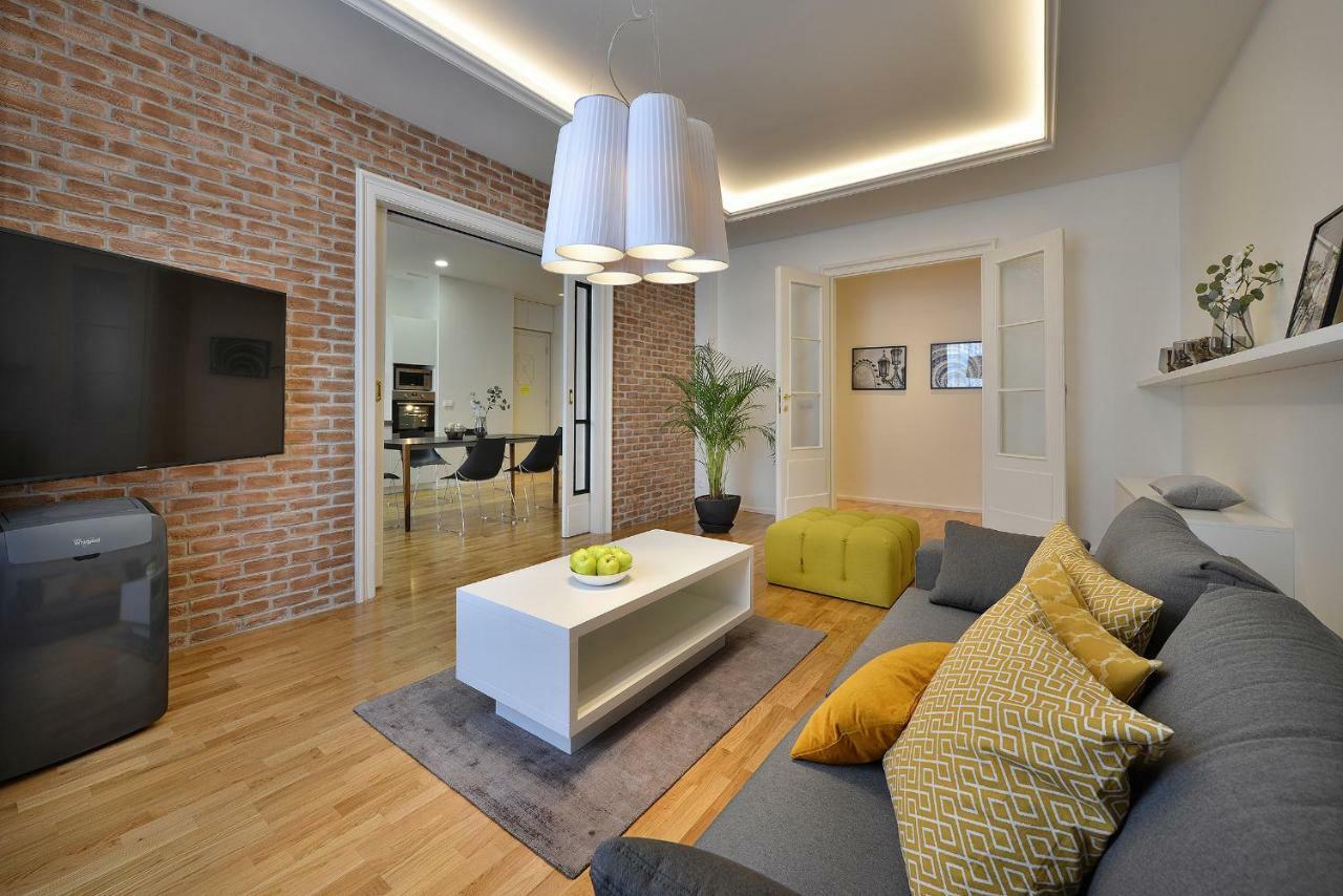 Wishlist Residences - Karlin Free Parking Apartment *