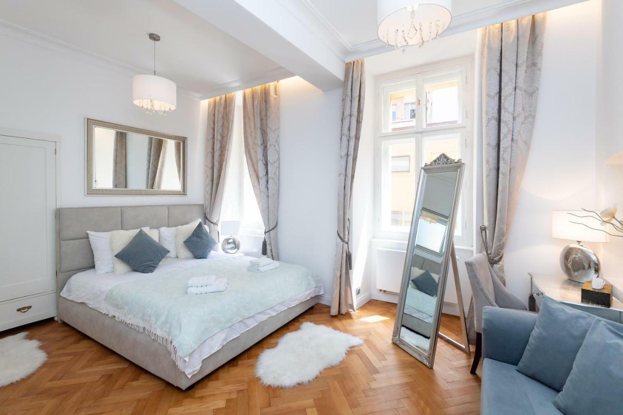 New Wenceslas Square Apartment*****, 1 Appartement Prague